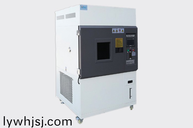 平炤(zhao)式氙燈(deng)老化(hua)箱(xiang)OXD-150P